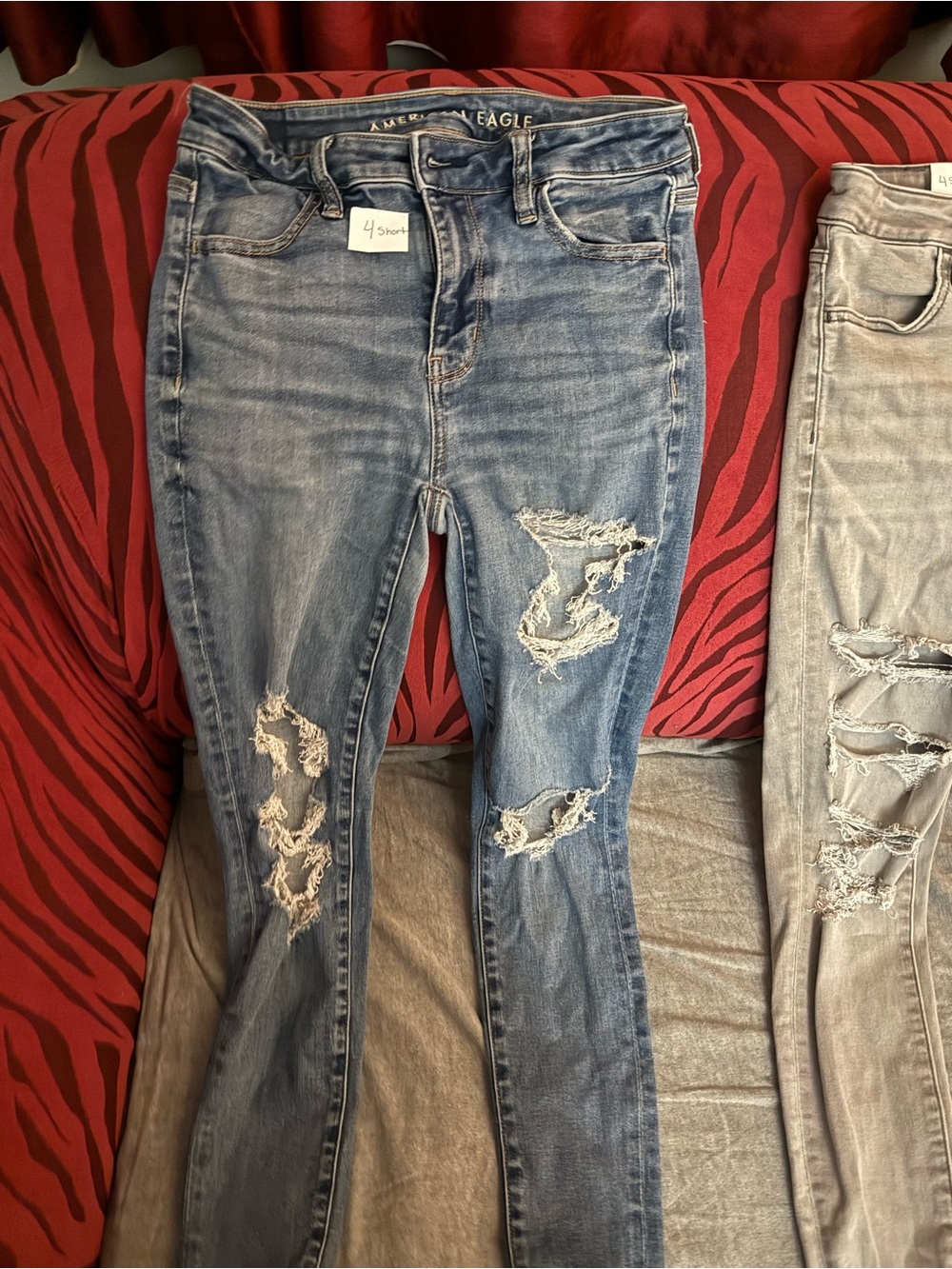 Light Wash Women’s Jeans - Classic Slim Fit